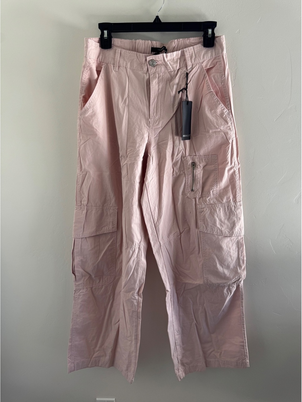 Forever 21 Pink Cargo Parachute Pants Size Medium NWT Y2K Utility